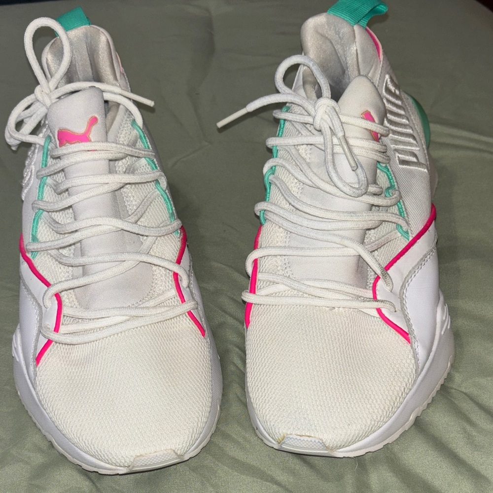 EUC Puma White Sneakers with Pink and Teal Accents